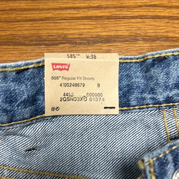 Levi’s Men’s 505 Shorts Waist 38 - Picture 3 of 4